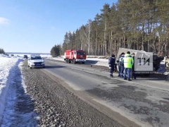 Изображение Водитель легковушки получил травмы, влетев на встречке в грузовик на трассе в РТ