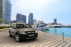 Изображение АвтоВаз нацелен увеличить выпуск Lada Largus Cross